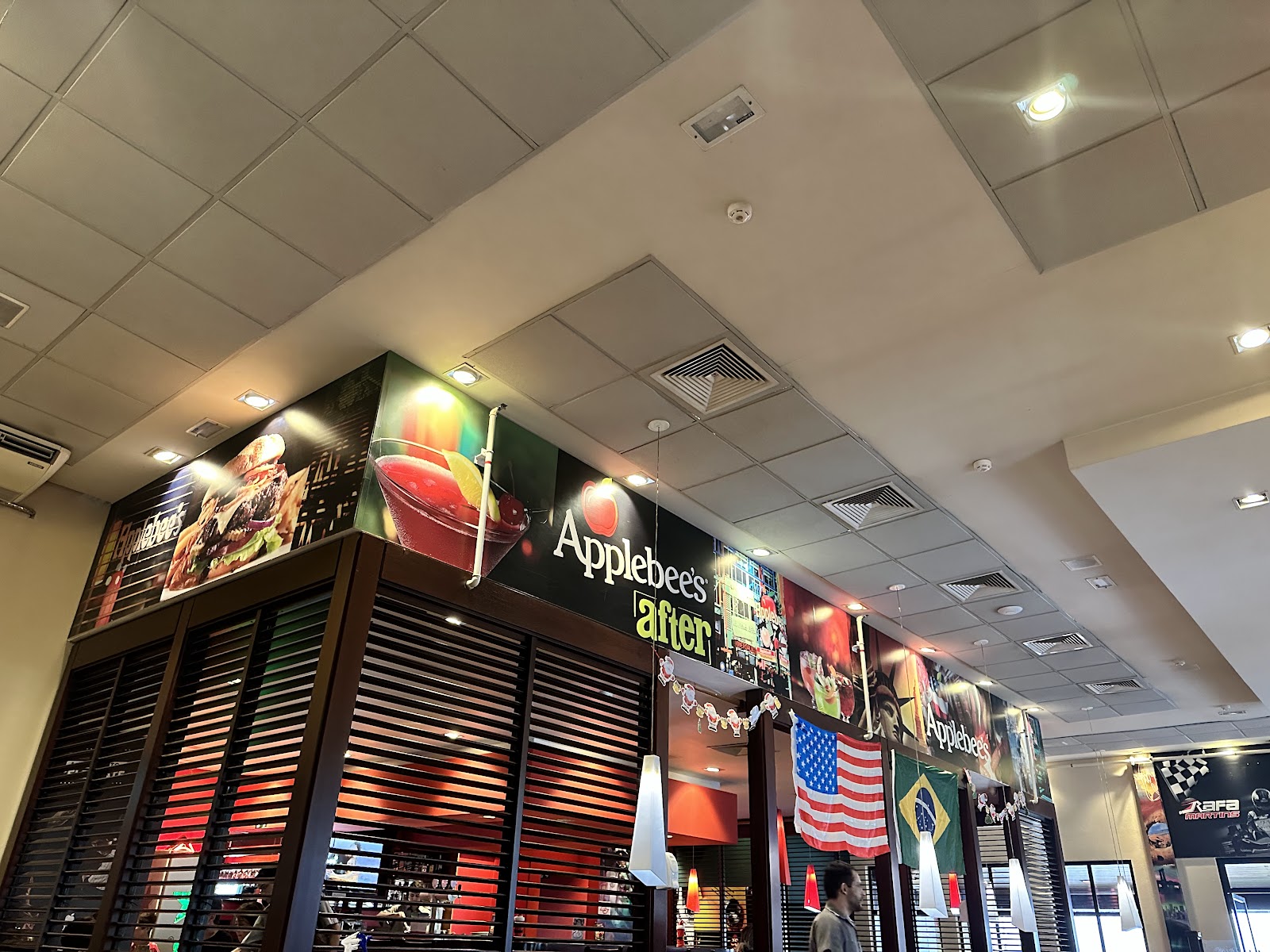 Applebee's | Outlet Premium Imigrantes - foto principal