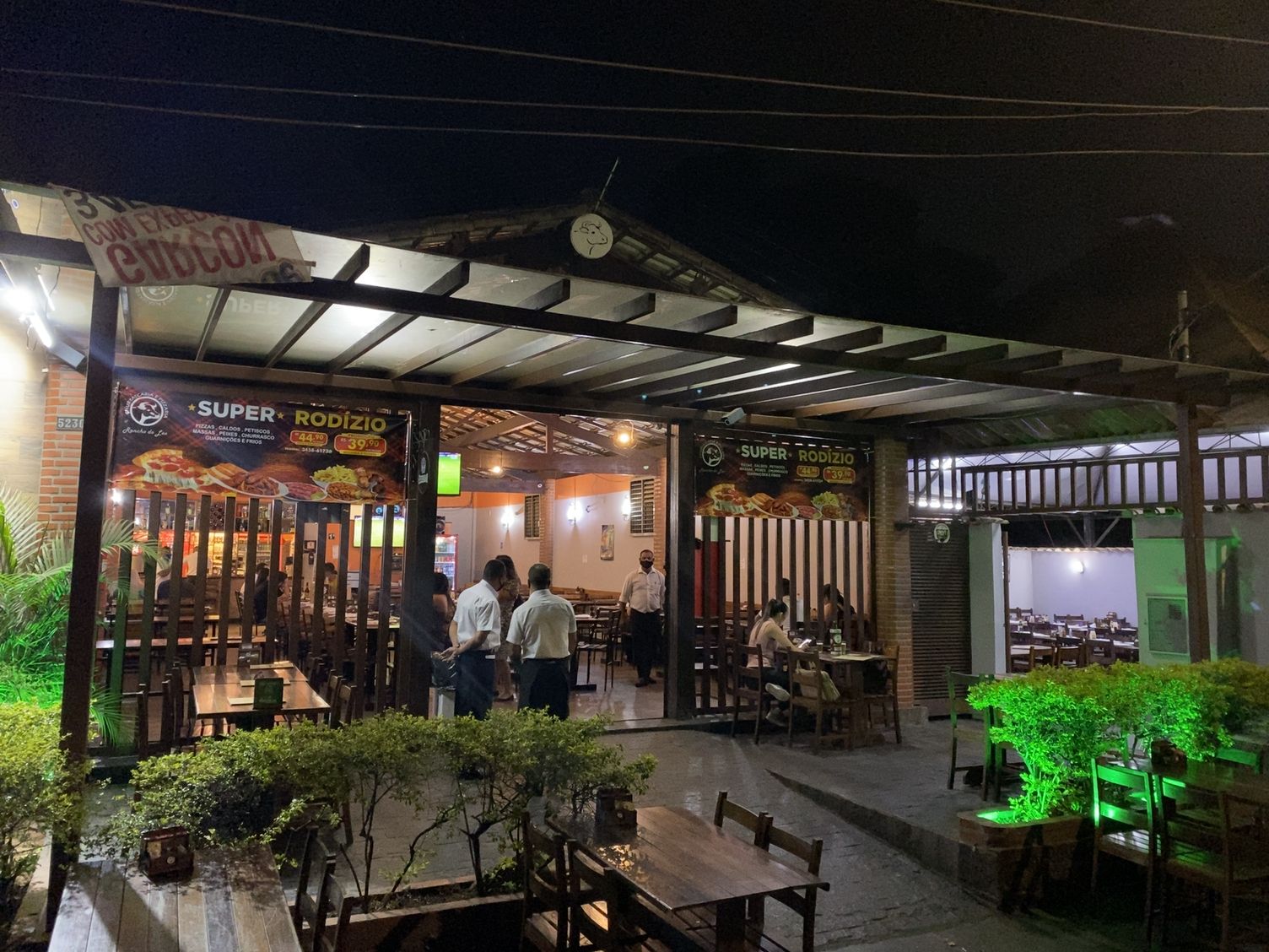 Churrascaria e pizzaria rancho do Léo - Vilarinhos