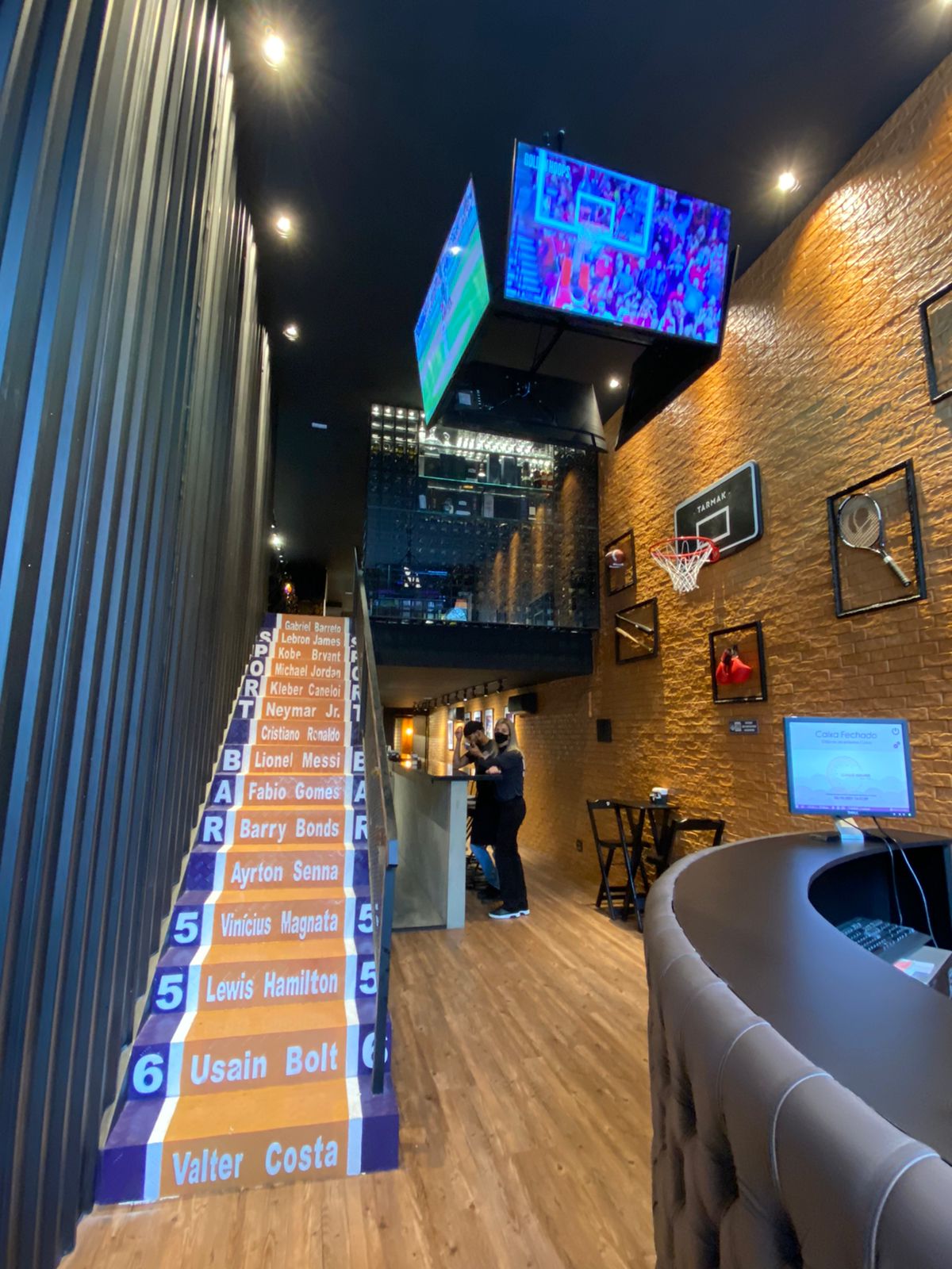 Sport Bar 556