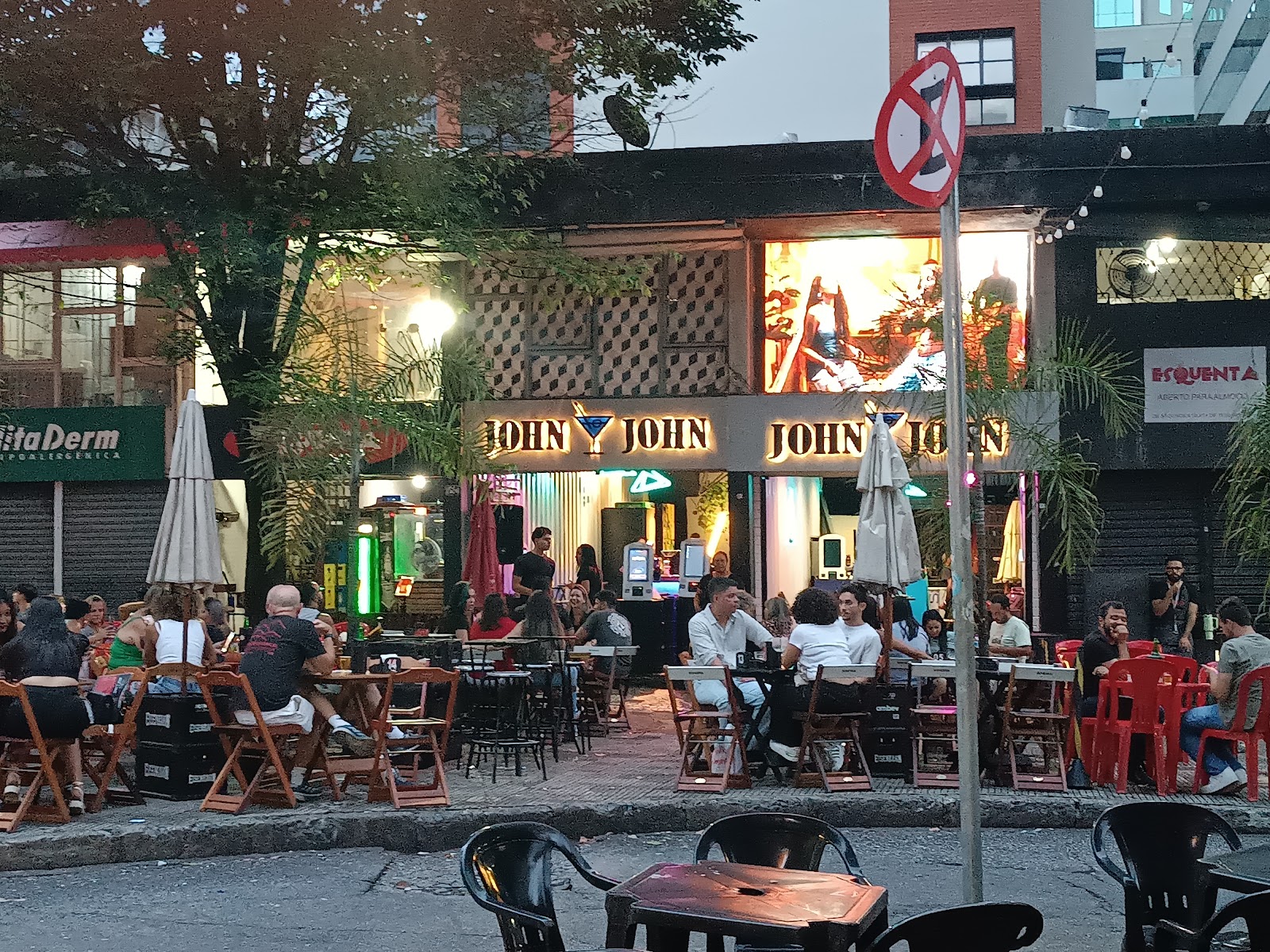 John John Bar