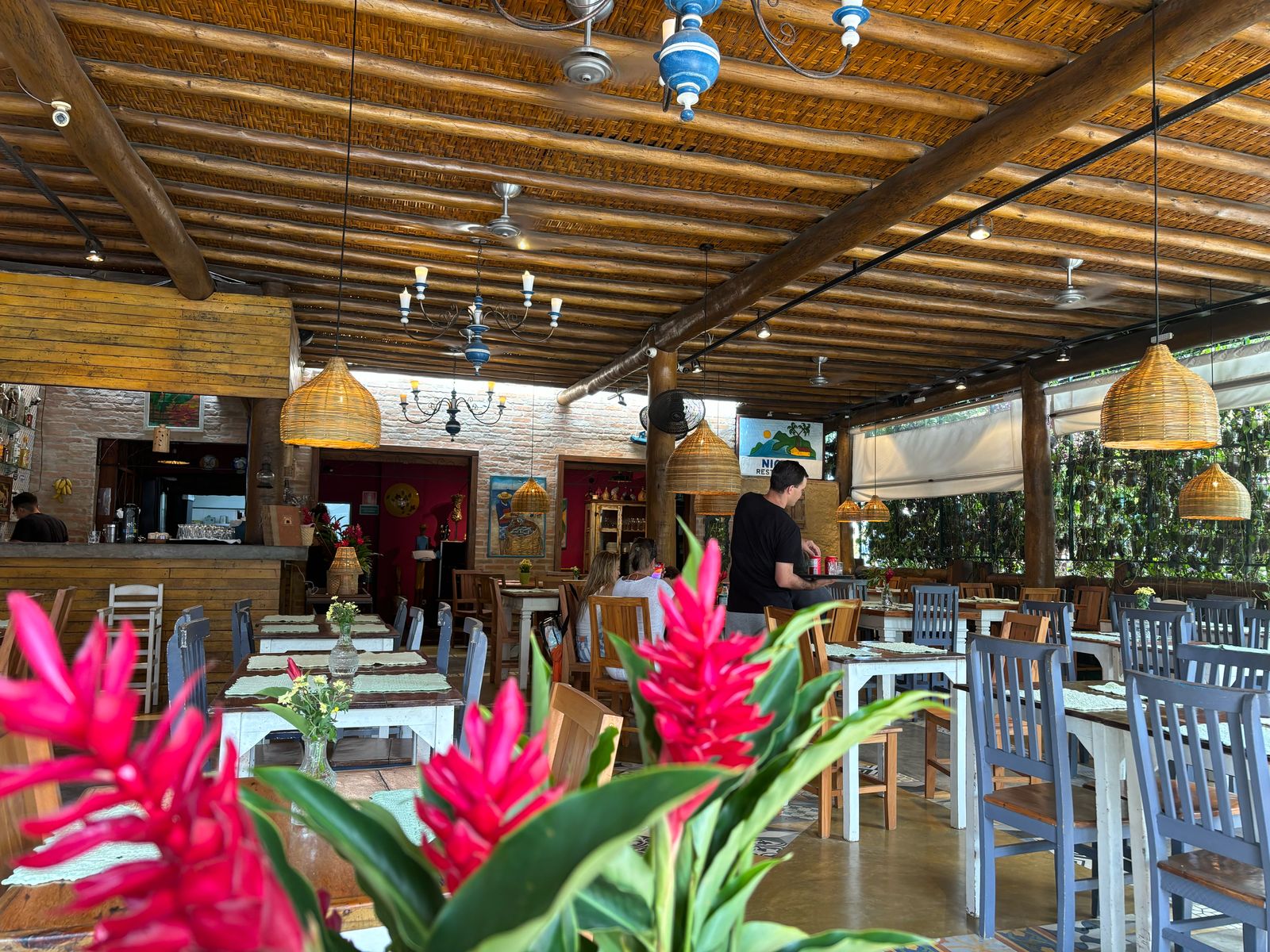 Nica's Restaurante