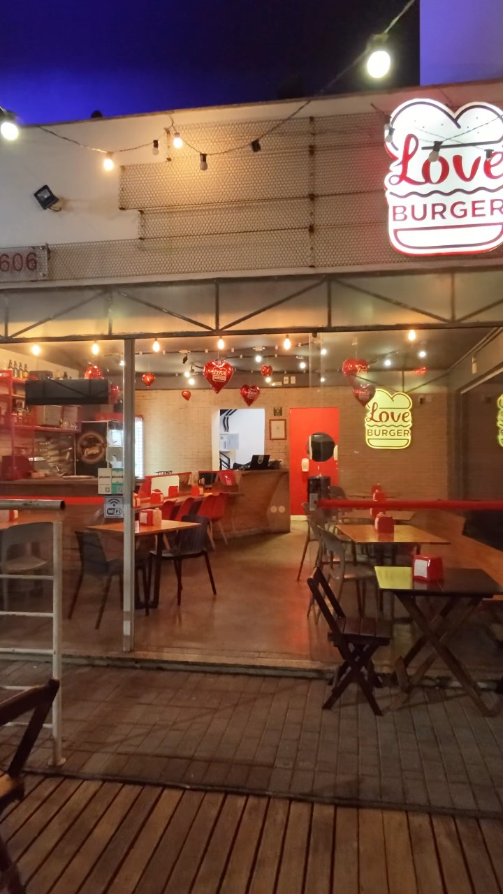 Love Burger
