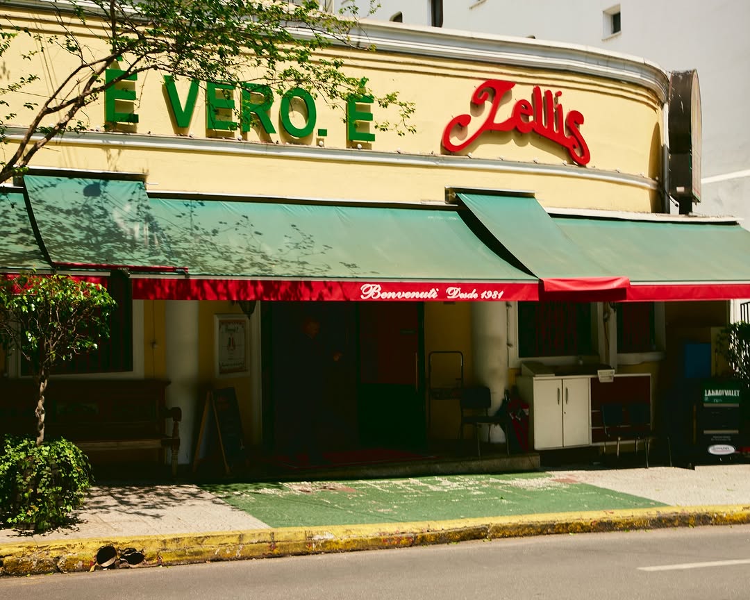 Lellis Trattoria