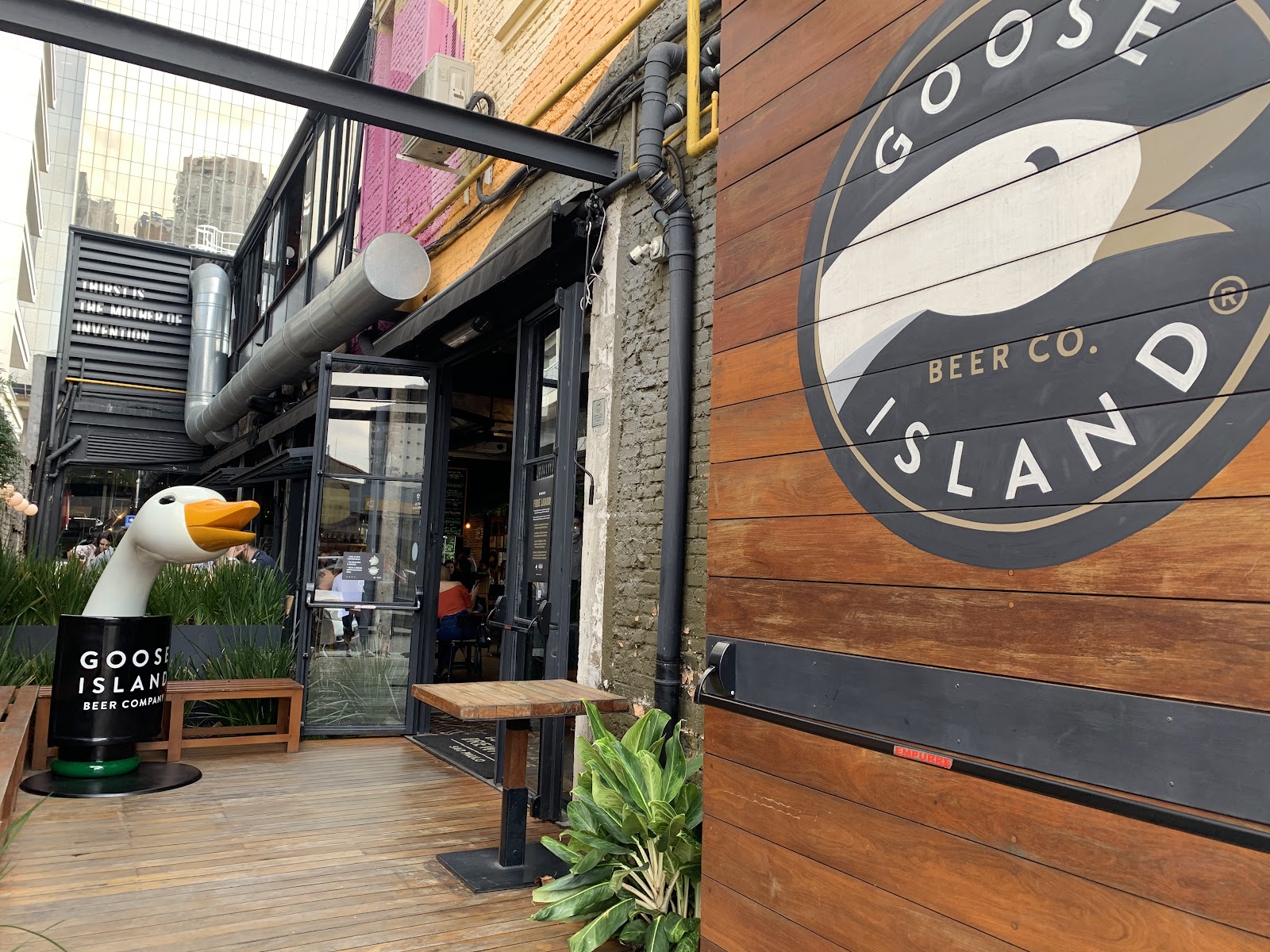 Beer Island Tap House