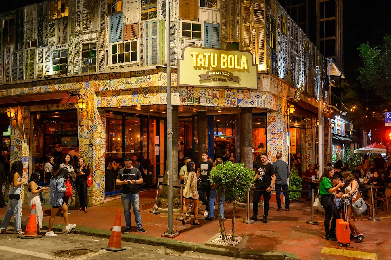 Tatu Bola - VILA OLÍMPIA - foto principal